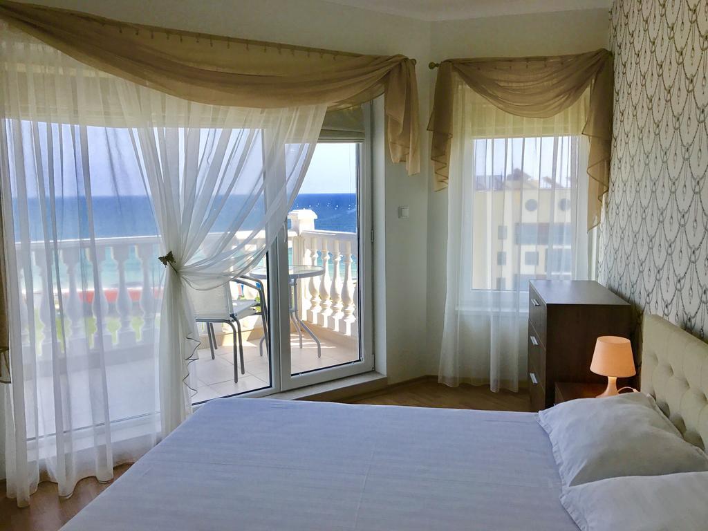 Villa Livia Boutique Apartments Равда Экстерьер фото